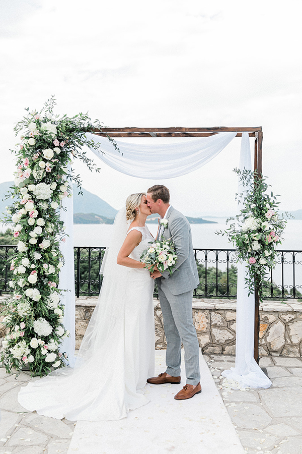 romantic-wedding-meganisi-breathtaking-location_15