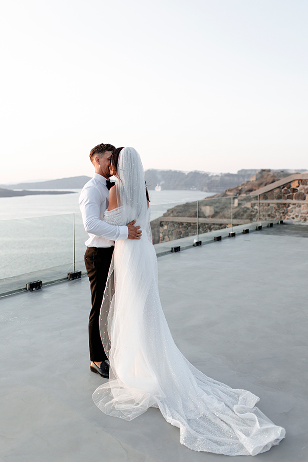 elegant-wedding-in-santorini_03