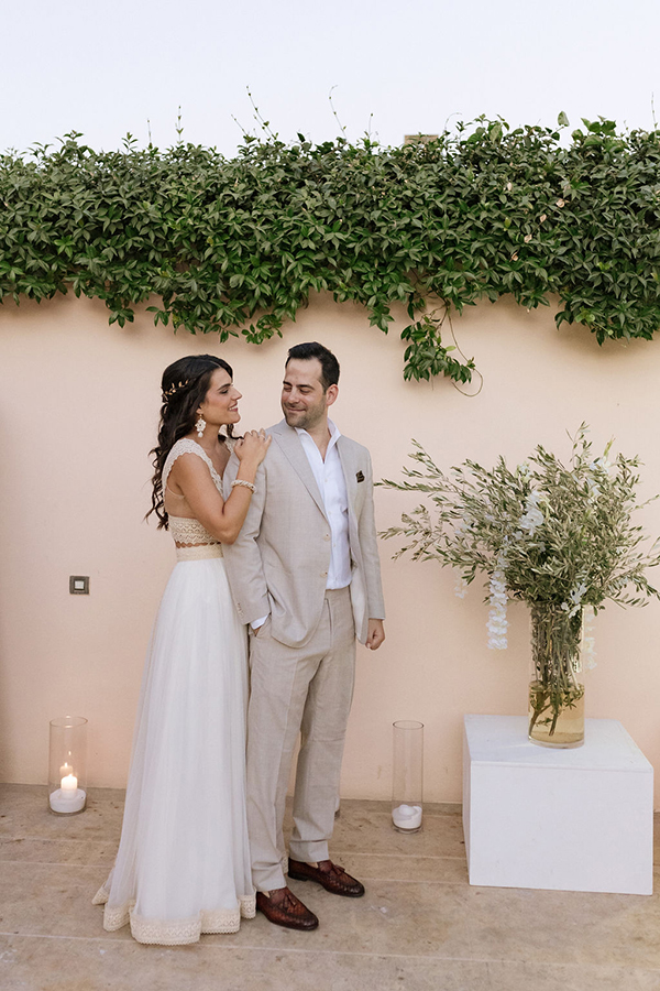 intimate-summer-wedding-greek-influence_15