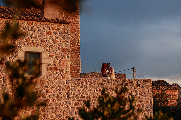 modern-wedding-wonderful-variety-blooms_02