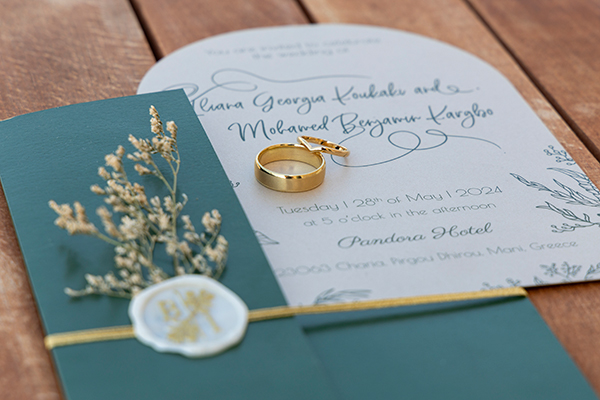 modern-wedding-wonderful-variety-blooms_03