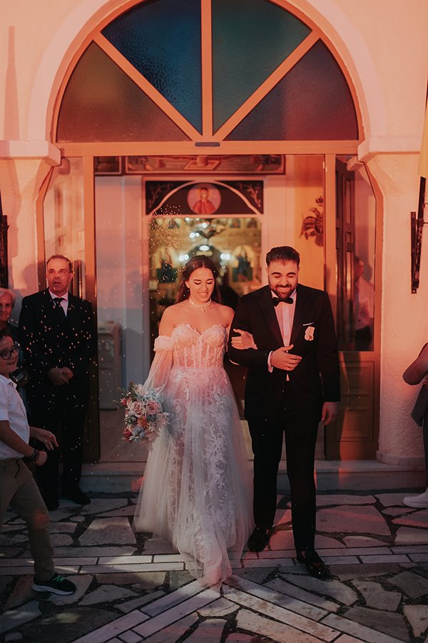 vintage-wedding-soft-pastel-blooms_26