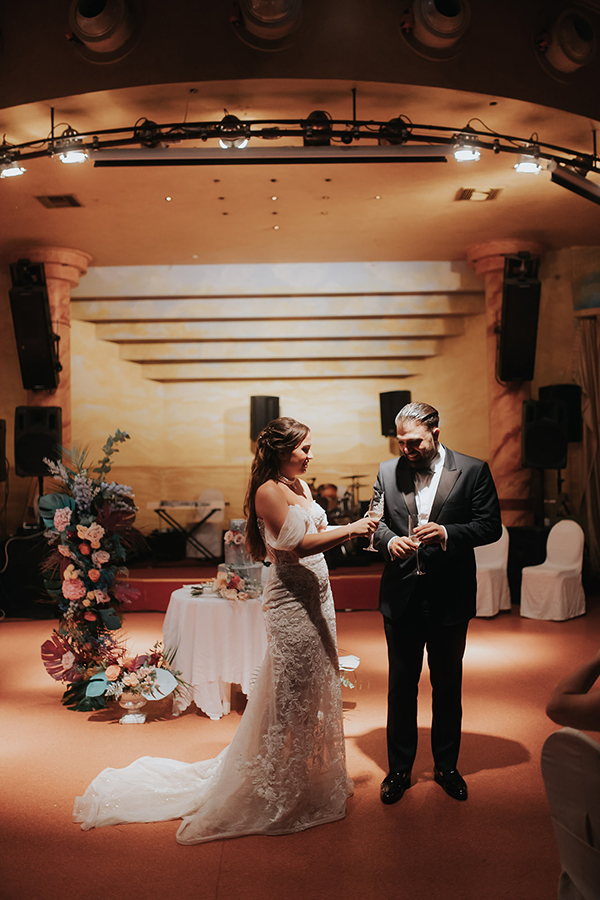 vintage-wedding-soft-pastel-blooms_34