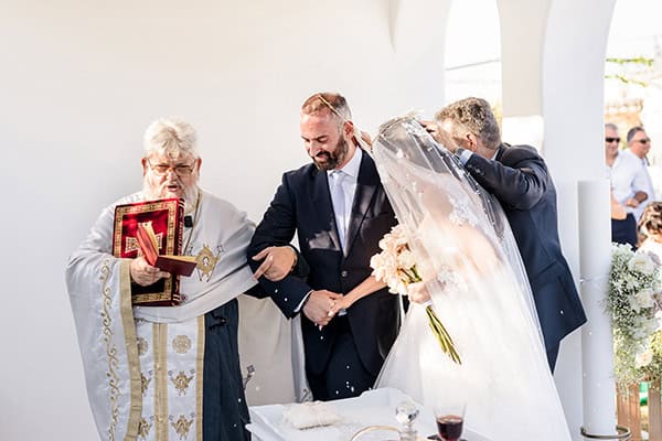 summer-wedding-golden-accents_10