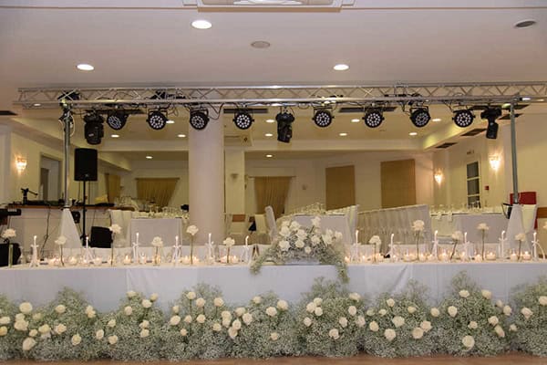 minimal-chic-wedding-tinos-with-dreamy-florals_18