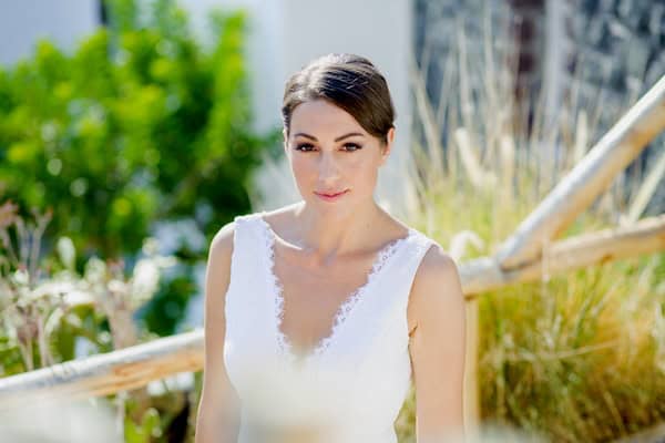 Romantc Summer Wedding Santoriny Lilac Ivory Roses