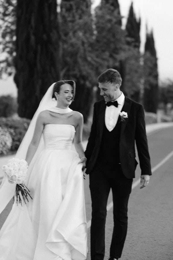 Liopetro Destination Wedding White Flowers