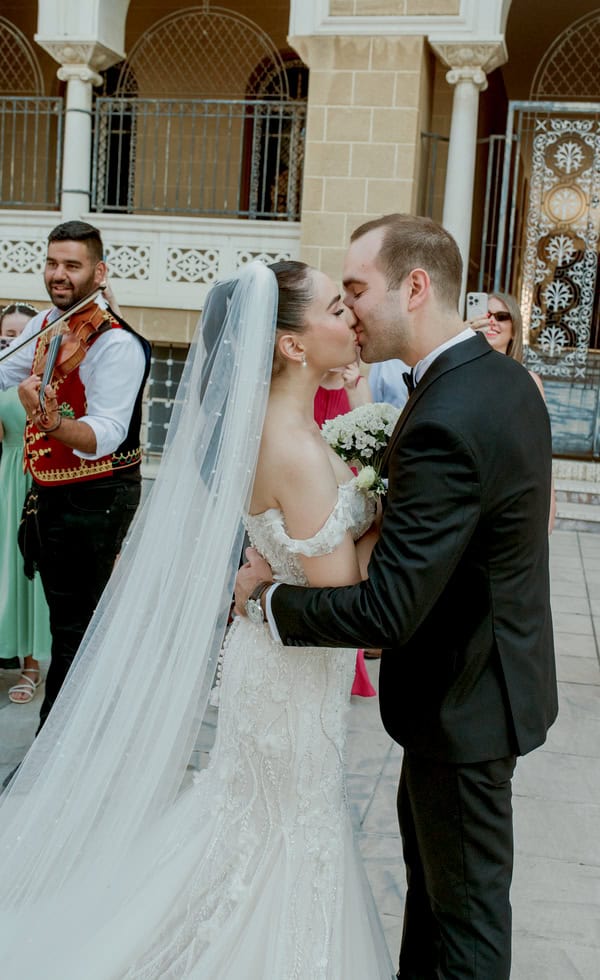 Summer Wedding Nicosia Romantic Details