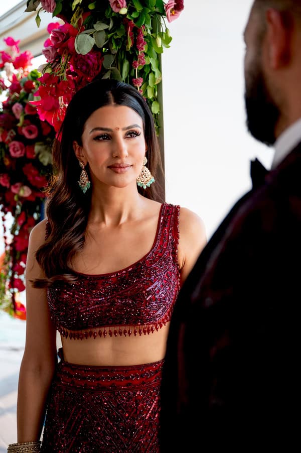 Vibran Pre Wedding Celebration And An Elegant Wedding With Gorgeous Details