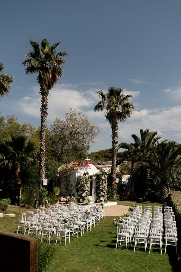 Alfresco Seaside Wedding Blending Natural Beauty And Modern Sophistication