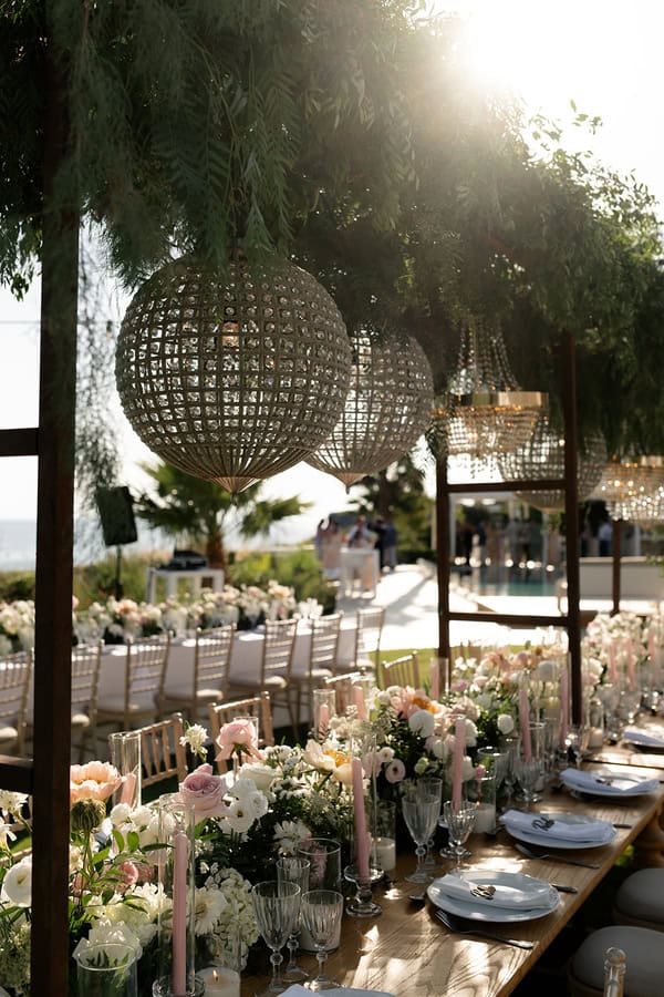 Alfresco Seaside Wedding Blending Natural Beauty And Modern Sophistication
