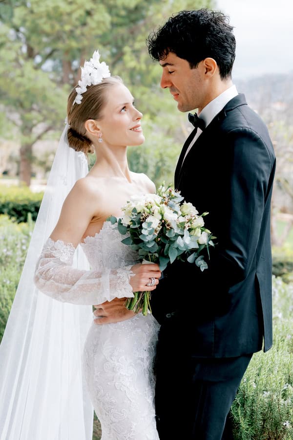 Elegant Winery Styled Shoot Red Florals