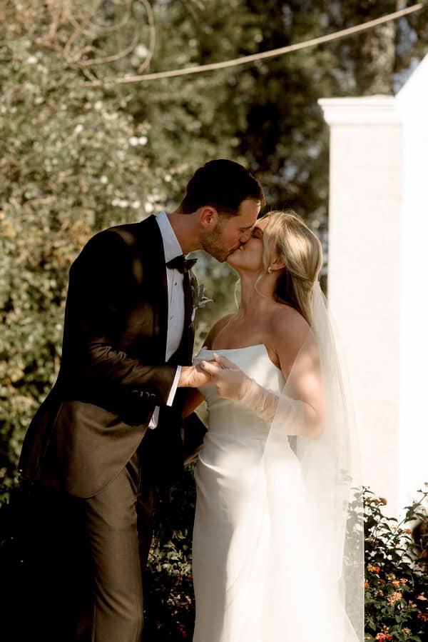 Refined Weddingwith Neutral Florals And Mountain Views