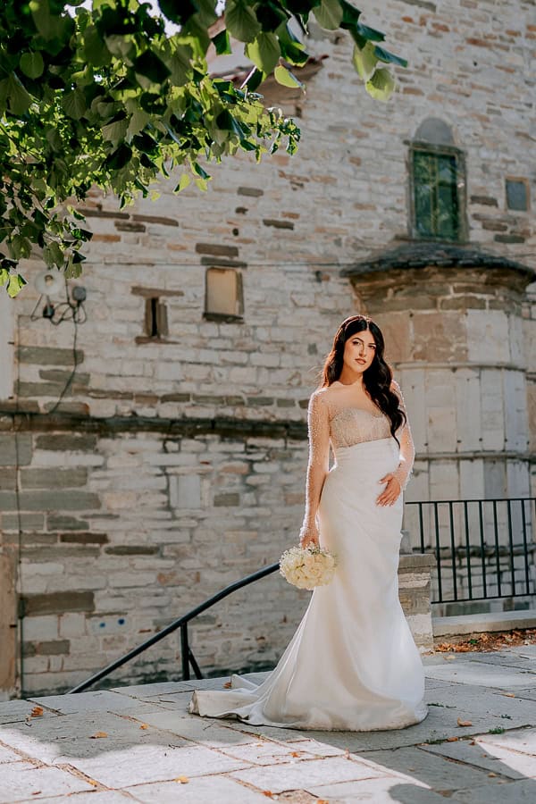 Romantic Wedding In Volos With White Blooms