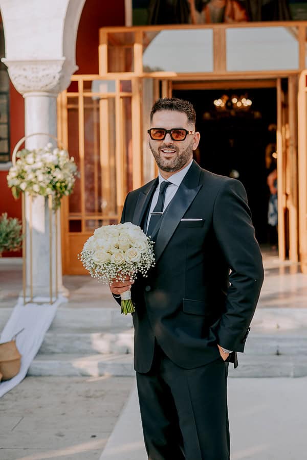 Romantic Wedding In Volos With White Blooms