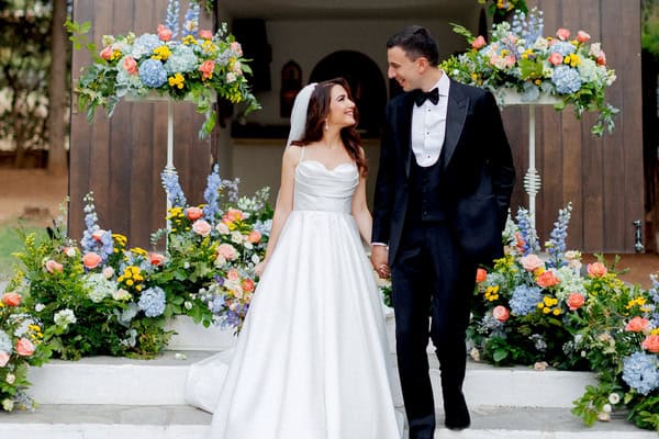 Vibrant shades and floral details for a romantic fall wedding | Despoina & Panagiotis