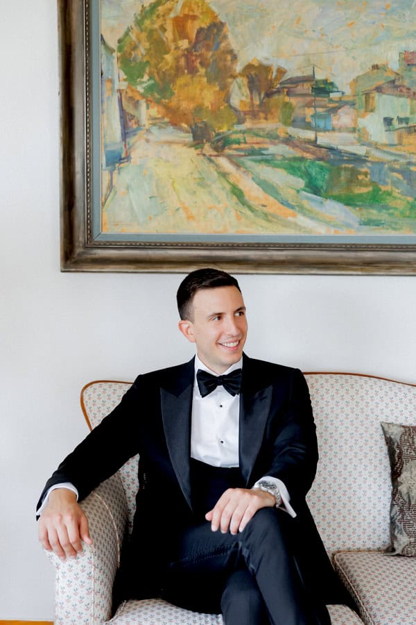 Vibrant Shades Floral Details Romantic Fall Wedding