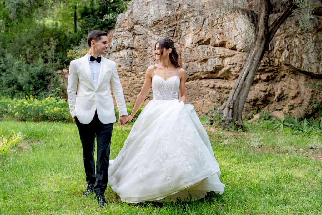 An enchanting summer wedding in Athens with chic details | Dimitra & Stratos