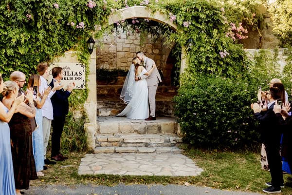 An intimate rustic wedding at a historic inn | Haylee & Matthaios