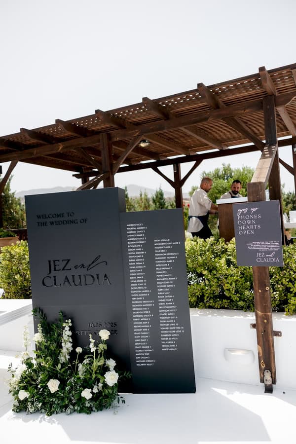 Modern Luxe Wedding Crete Gold Black Details