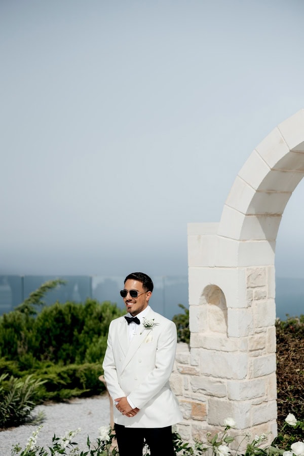 Modern Luxe Wedding Crete Gold Black Details