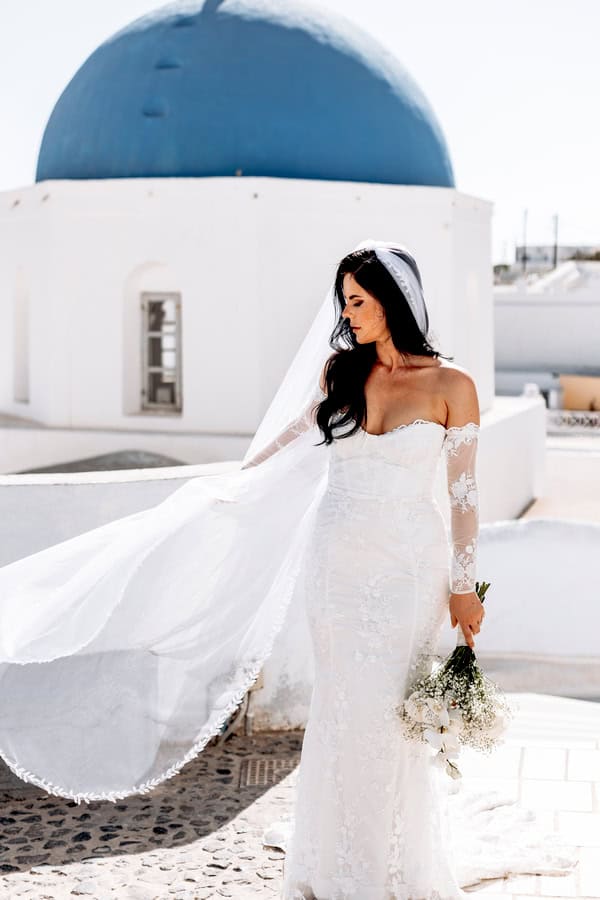 Modern Santorini Ceremony On The Cliffs