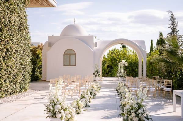 Spring Wedding White Flowers Amaltheia The Place