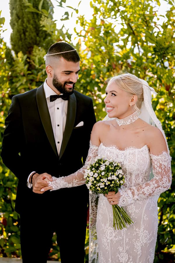 Spring Wedding White Flowers Amaltheia The Place