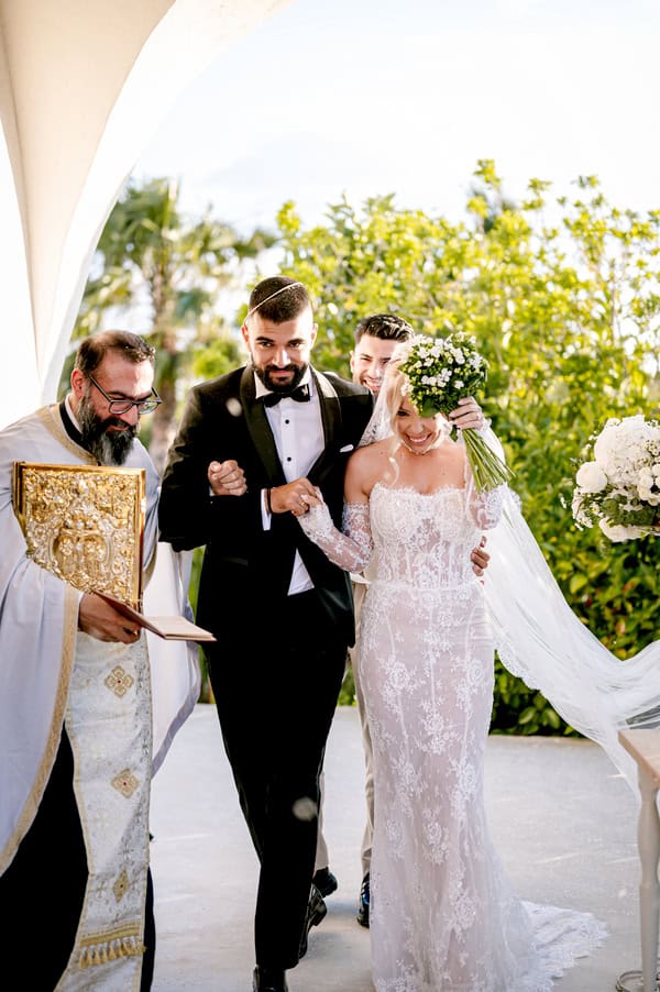 Spring Wedding White Flowers Amaltheia The Place