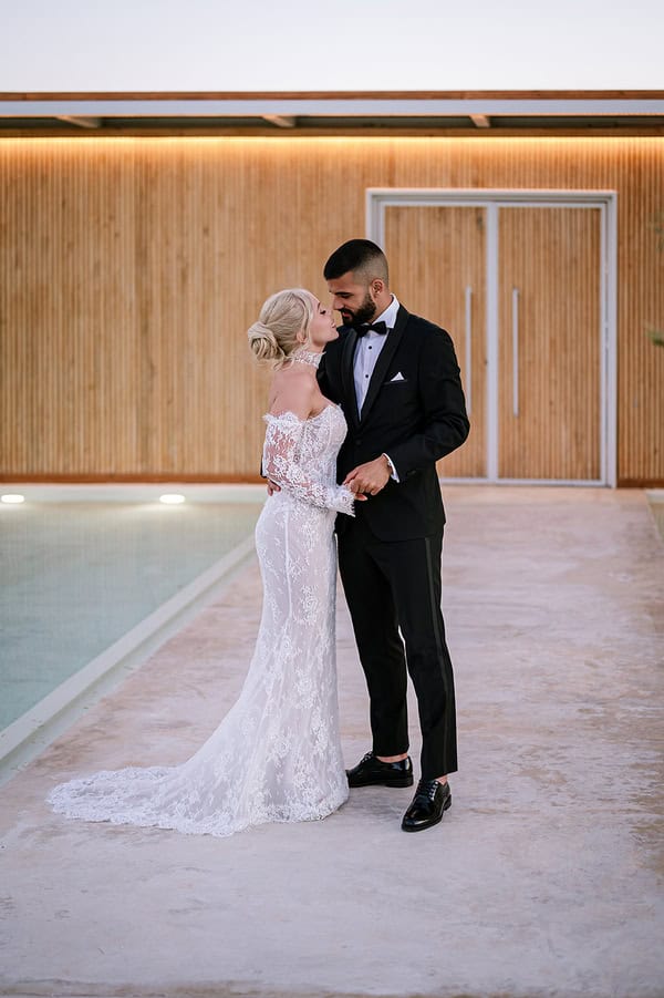 Spring Wedding White Flowers Amaltheia The Place