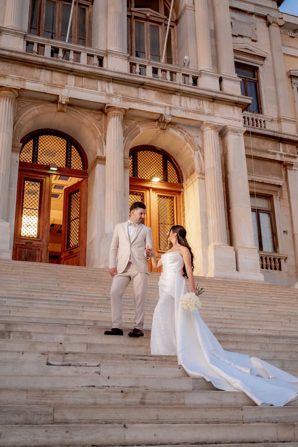 Summer Chic Wedding In Syros With Stylish Details