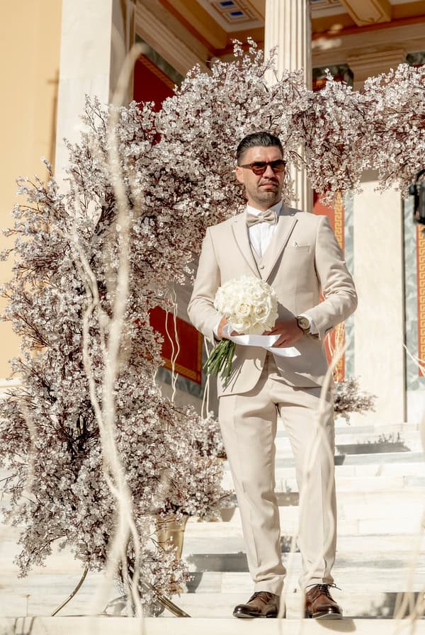 Summer Chic Wedding In Syros With Stylish Details