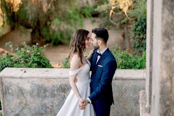 Summer wedding with minimal chic details | Maria & Thanos