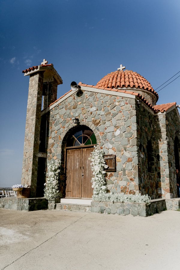 Summer Wedding Nicosia White Blooms