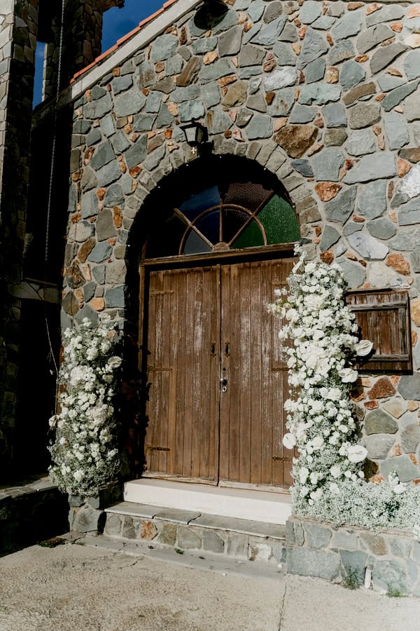 Summer Wedding Nicosia White Blooms
