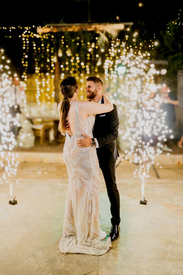 Summer Wedding Nicosia White Blooms