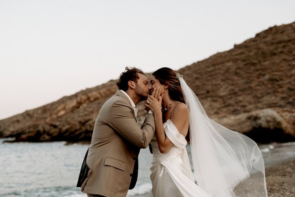A bohemian beach wedding in Serifos | Sophie & Michael