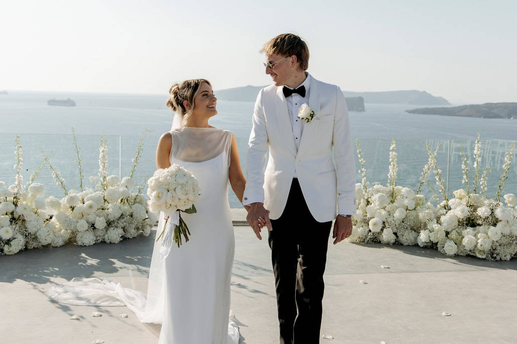 A chic wedding overlooking the Santorini caldera | Brittany & Daniel
