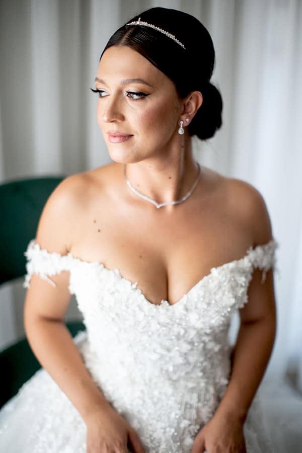 Elegant Wedding Deda Estate White Roses Chic Details