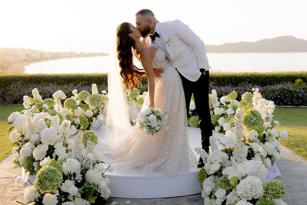 A fairytale wedding overlooking the sea in Crete | Andreea & Joey