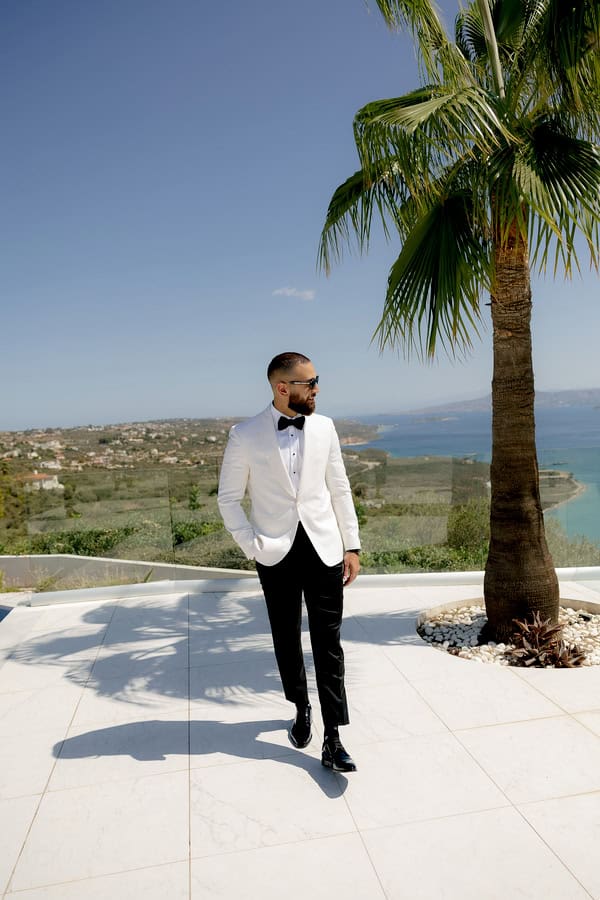 Fairytale Wedding Overlooking The Sea In Crete