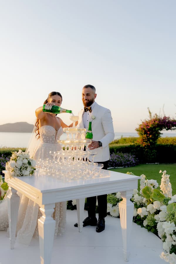 Fairytale Wedding Overlooking The Sea In Crete