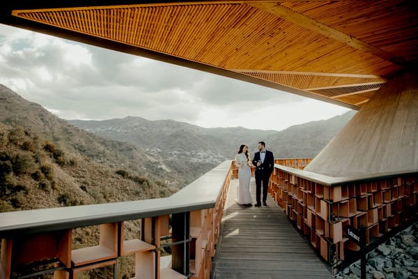 Fall Wedding Romantic Flowers