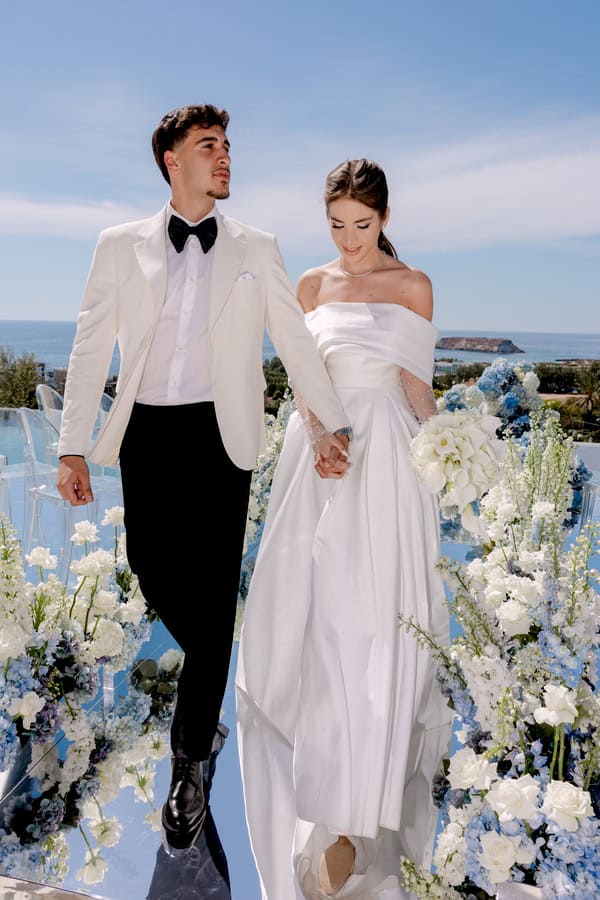 Modern Edgy Styled Shoot Cyprus With Luscious Florals