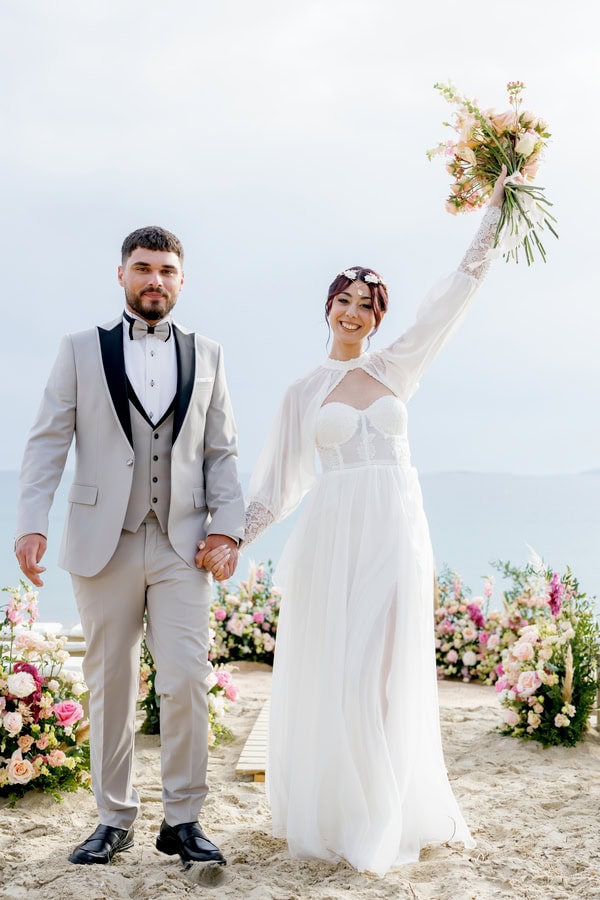 Romantic Beachside Styled Shoot Naxos Pastel Flowers