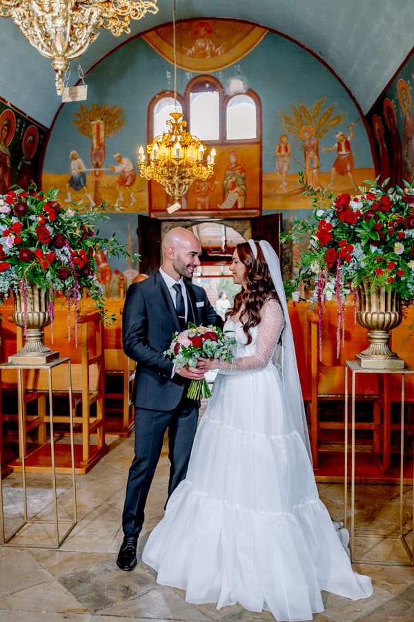 Romantic Spring Wedding Nicosia Red Tones Gorgeous Florals