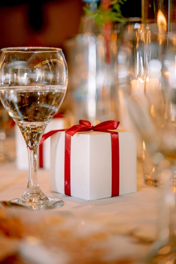 Romantic Spring Wedding Nicosia Red Tones Gorgeous Florals