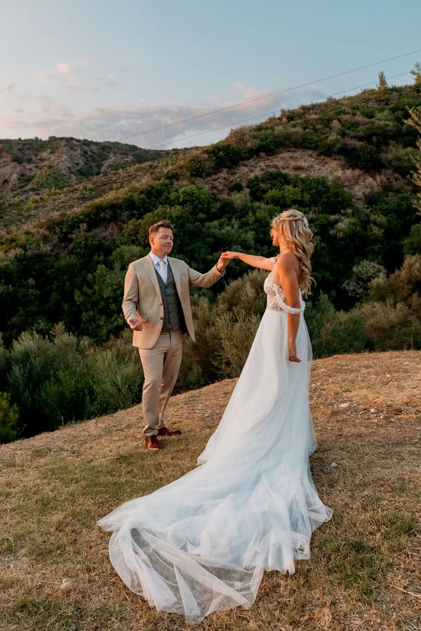 Romantic Summer Wedding Garden Style Decoration