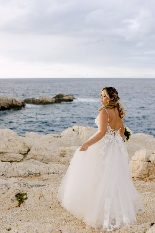 Rustic Wedding Kefalonia White Green Details