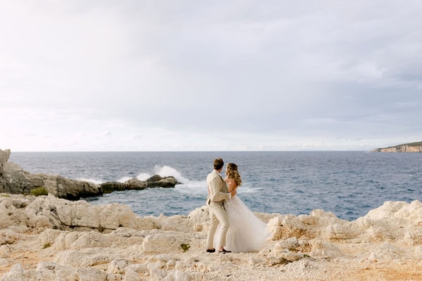 Rustic Wedding Kefalonia White Green Details
